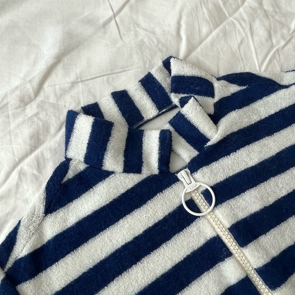 Thrifted terry cloth jumper, approx size S-M. Perfect for a beach or lake day 🥰 - Picture 5 of 7